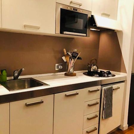 Portavenezia49 - Appartamento Milano Porta Venezia Con Jacuzzi Milánó Kültér fotó
