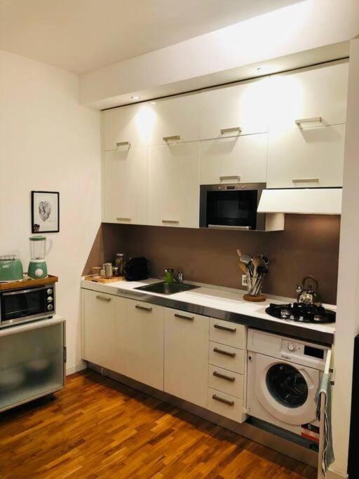 Portavenezia49 - Appartamento Milano Porta Venezia Con Jacuzzi Milánó Kültér fotó