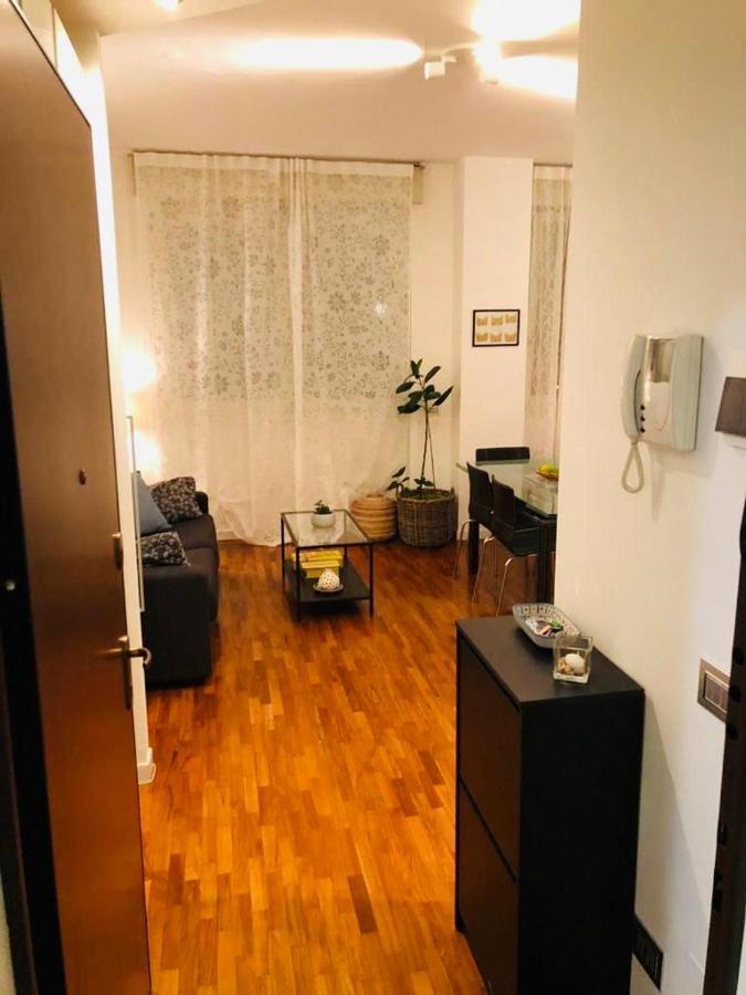 Portavenezia49 - Appartamento Milano Porta Venezia Con Jacuzzi Milánó Kültér fotó